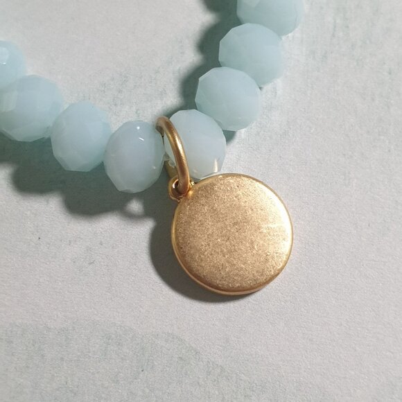 Faceted Light Blue Beaded Stretch Bracelet Gold Tone Crystal Pendant Drusy - Picture 4 of 5